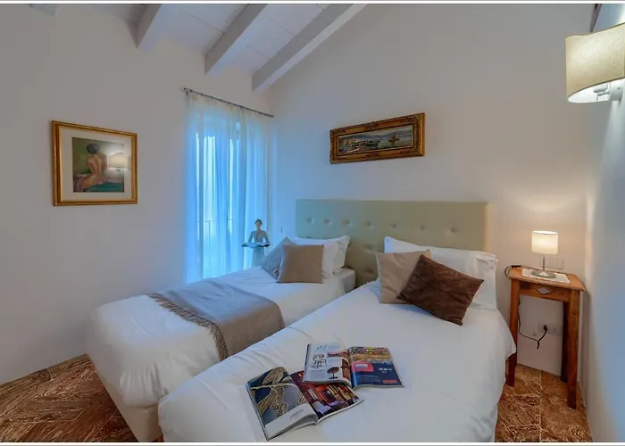 Aquarius - Larihome A08 *